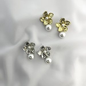 گوشواره گل مرواریدی