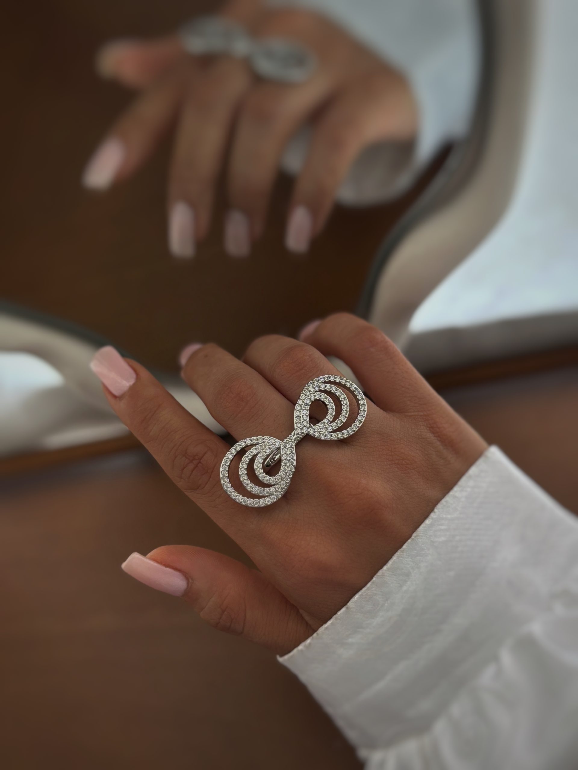 انگشتر جواهری پاپیونی