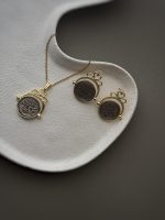 گوشواره و گردنبند سکه