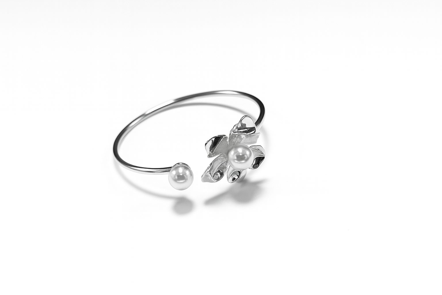 بنگل گل مرواریدی